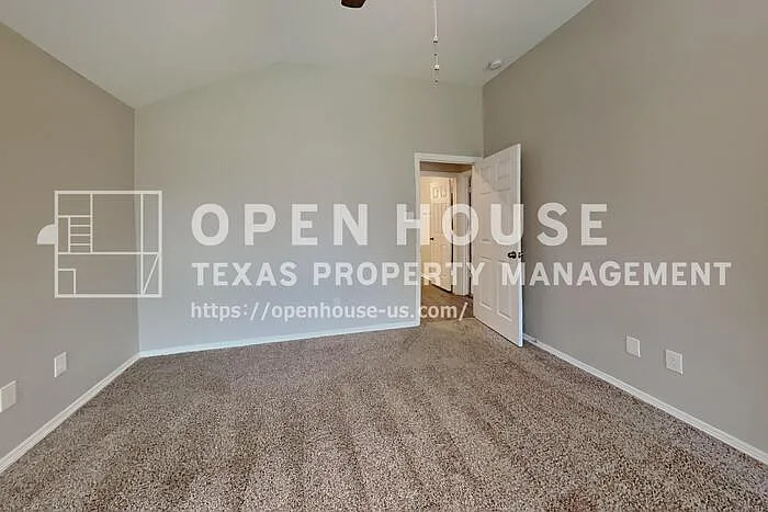 8307 Silver Lure Dr — Photo 7