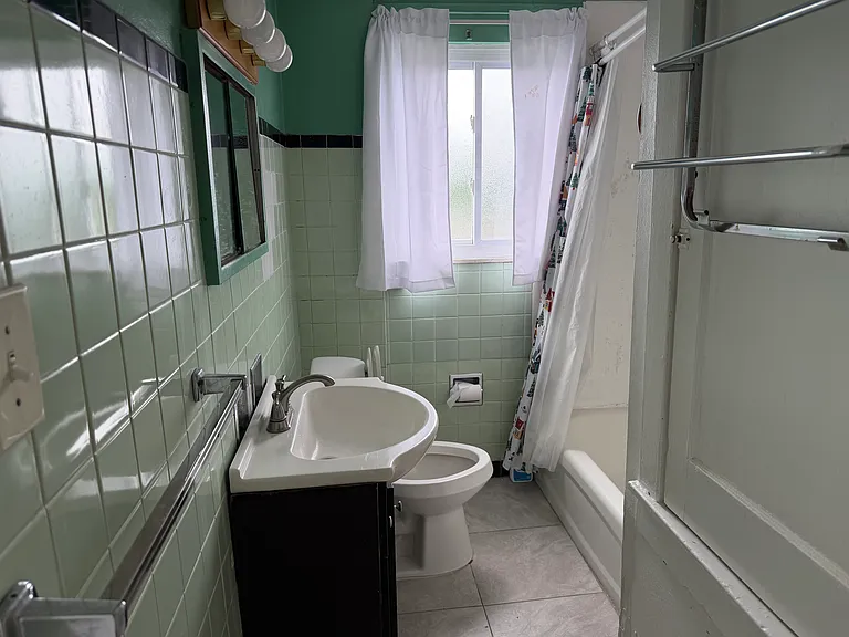 3003 Home Ave — Photo 8