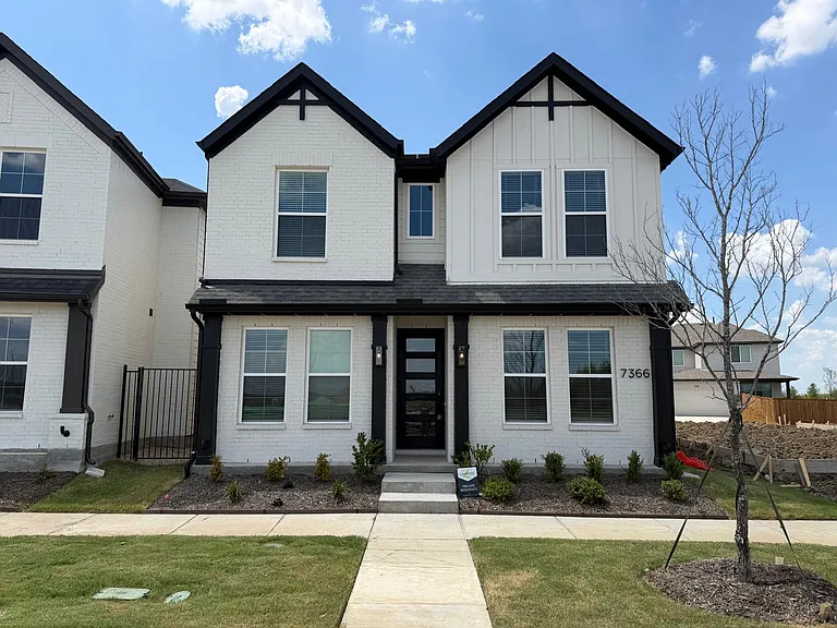 7366 Farley St — Photo 32