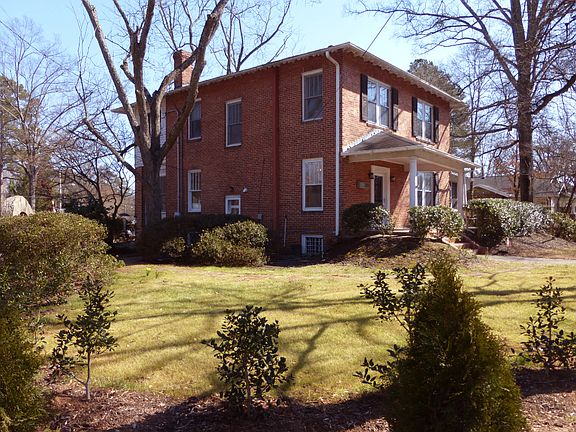 Classic foursquare design.