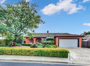 137 Primrose Ln, Vallejo, CA 94591