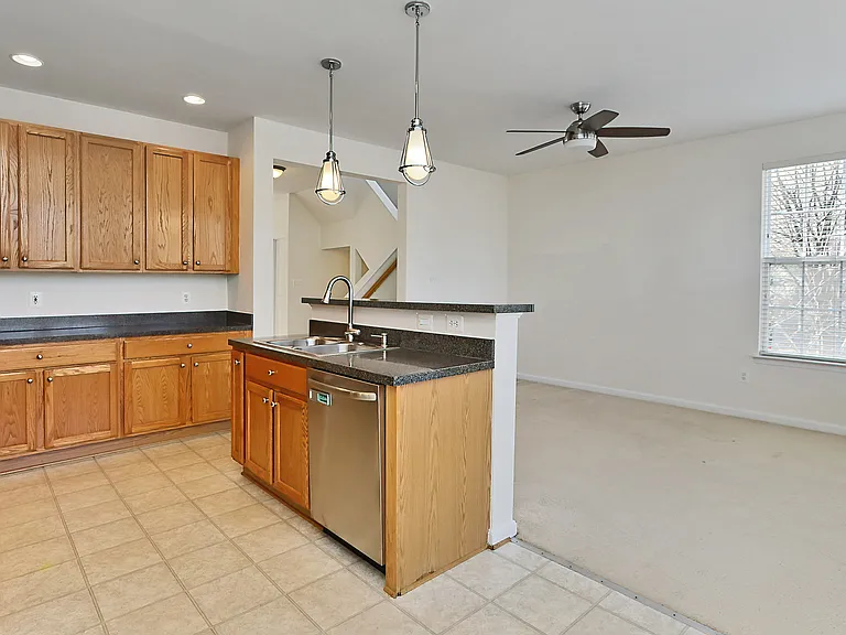 21510 Iredell Ter — Photo 33
