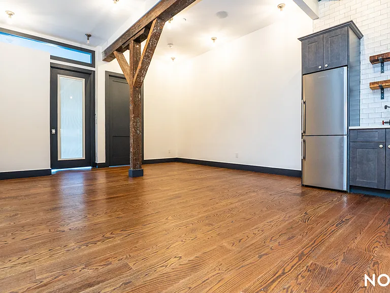 269 Meserole St #3B — Photo 3
