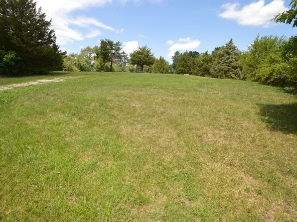 2743-2744 Worthington Way, North Vernon, IN 47265