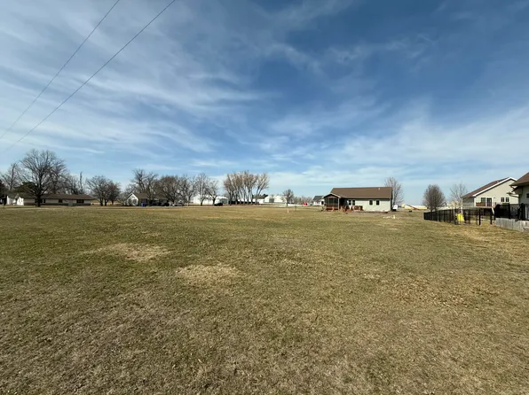 W Central Ave, Jefferson, IA 50129