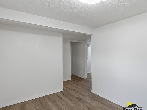 3rd image of 215 Live Oak Ave #1