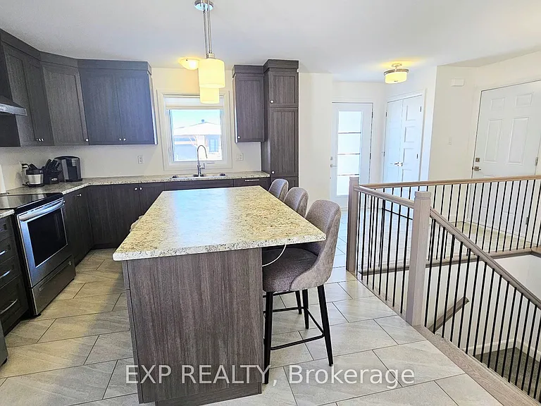 134 Giroux St — Photo 4