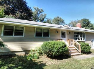 16 Lawmar Ln, Burnt Hills, NY 12027