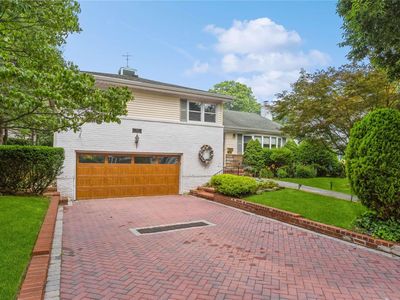 110 Tanners Pond Road, Garden City, NY, 11530