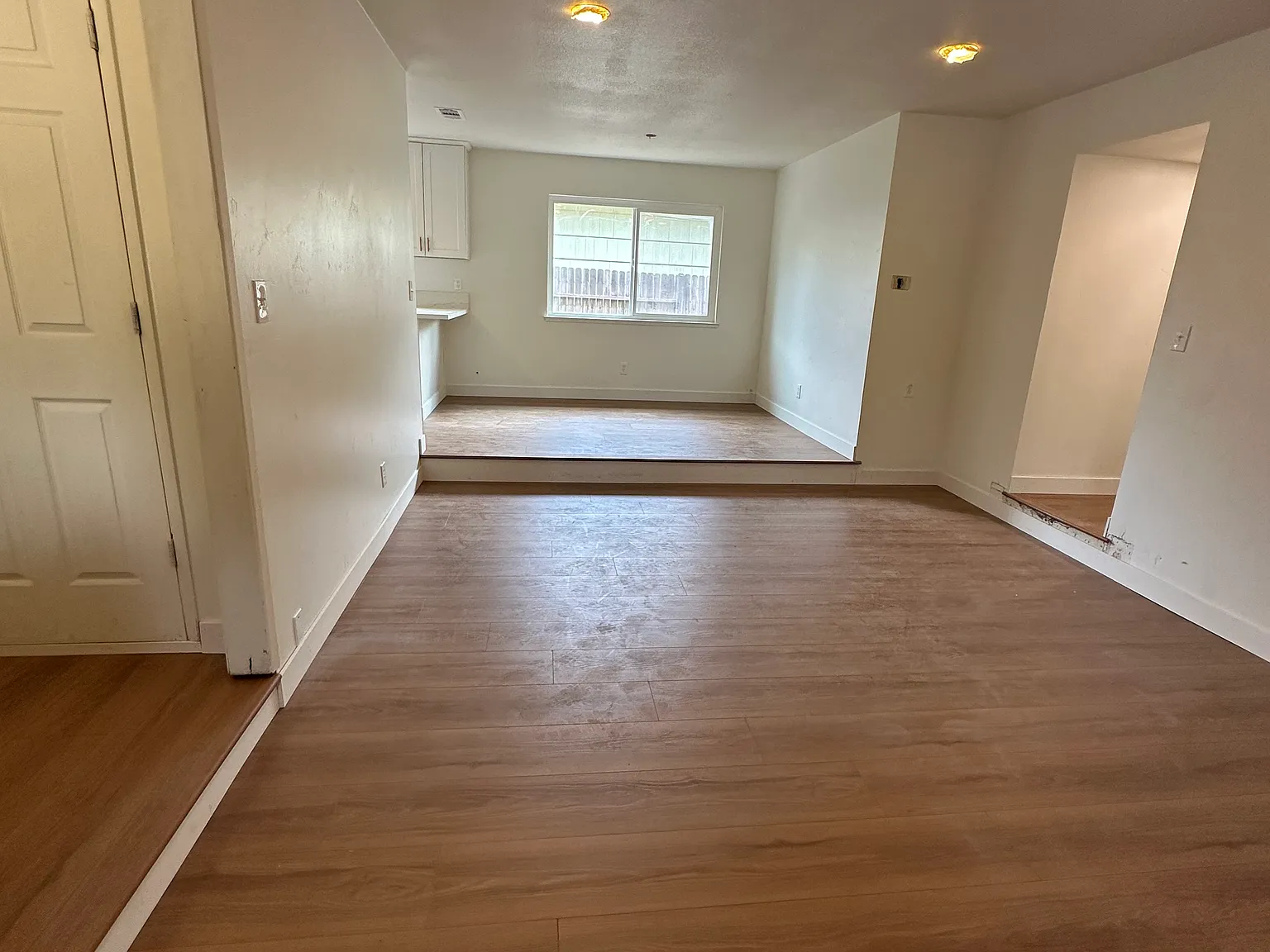 3 bed, 1299 sqft, $2,495 — Photo 3