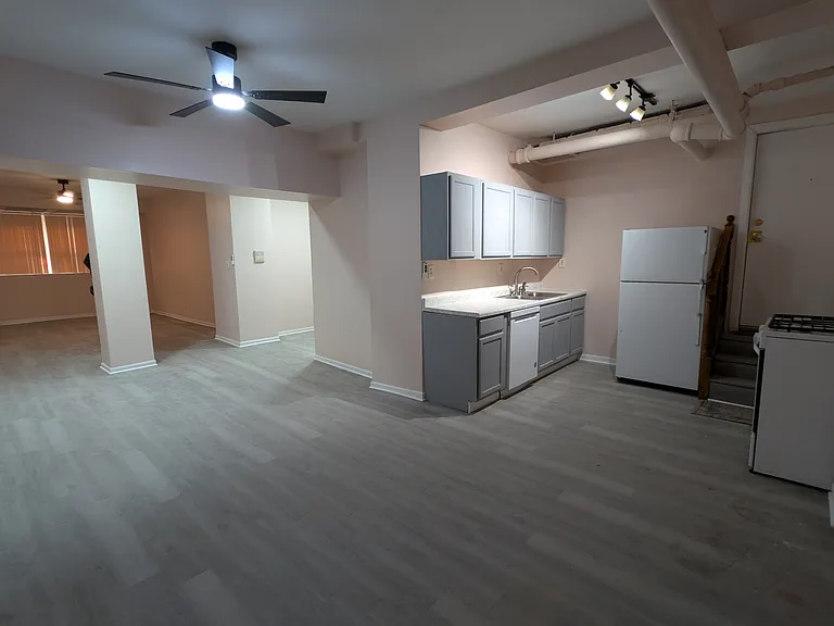 5459 S Everett Avenuegarden — Photo 3