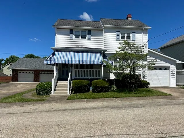 39 Arlington Ave photo 1