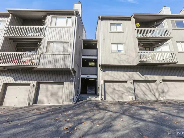 240 Mulberry Rd, Ramsey, NJ 07446