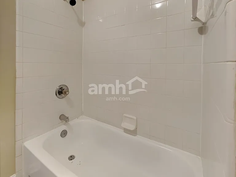 7568 Deer Cove Ln — Photo 15