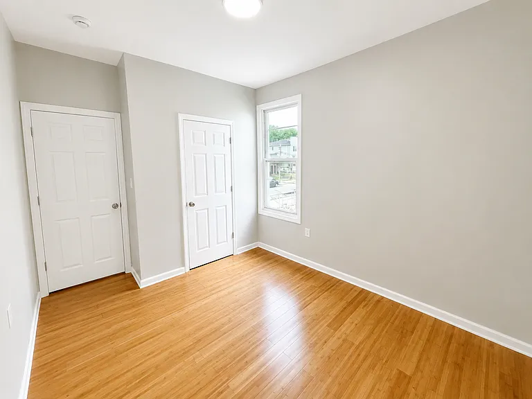 110 Chadwick Ave #2 — Photo 4