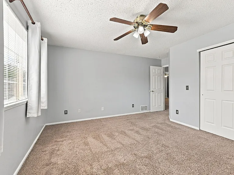 9468 Pony Gulch Way — Photo 14