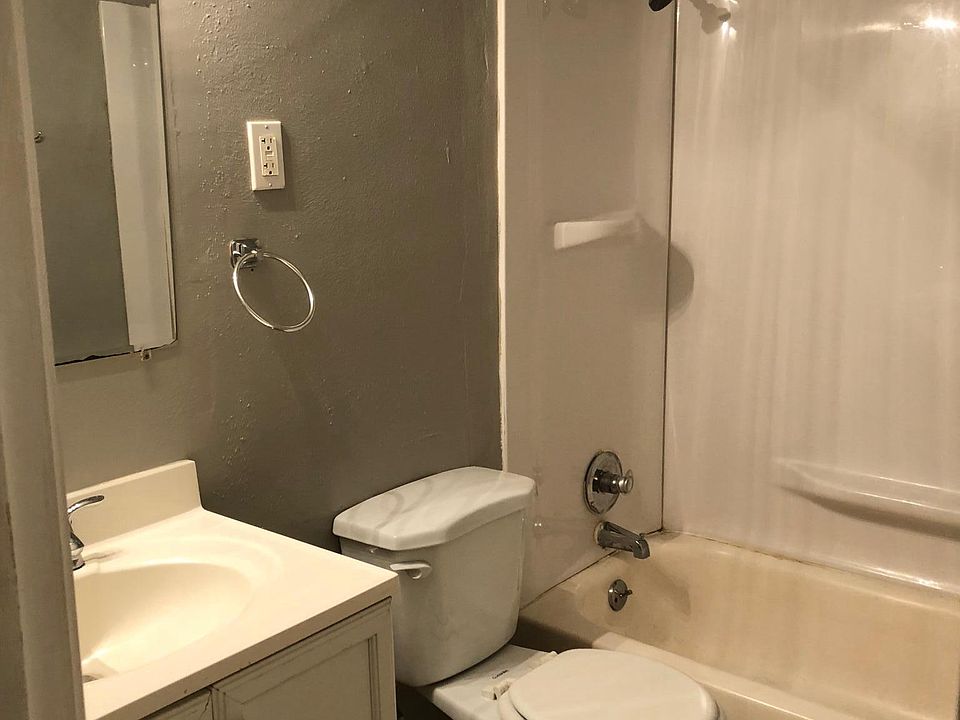 1st image of 4072 Bruene Ave