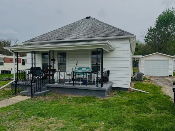 149 S 12th St, Clinton, IN 47842