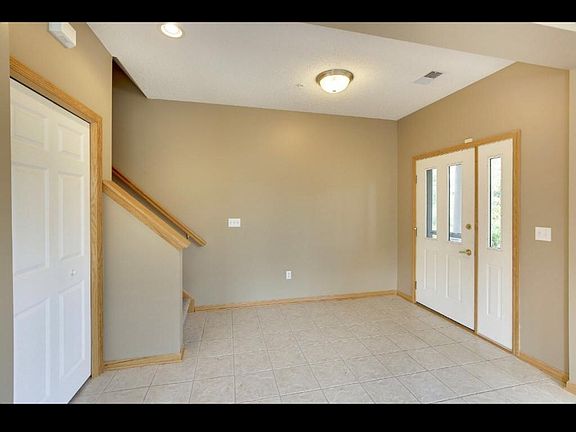 Open foyer 