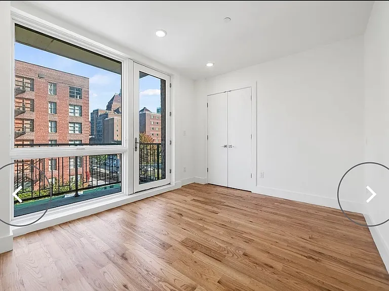 1547 President St #2B — Photo 2