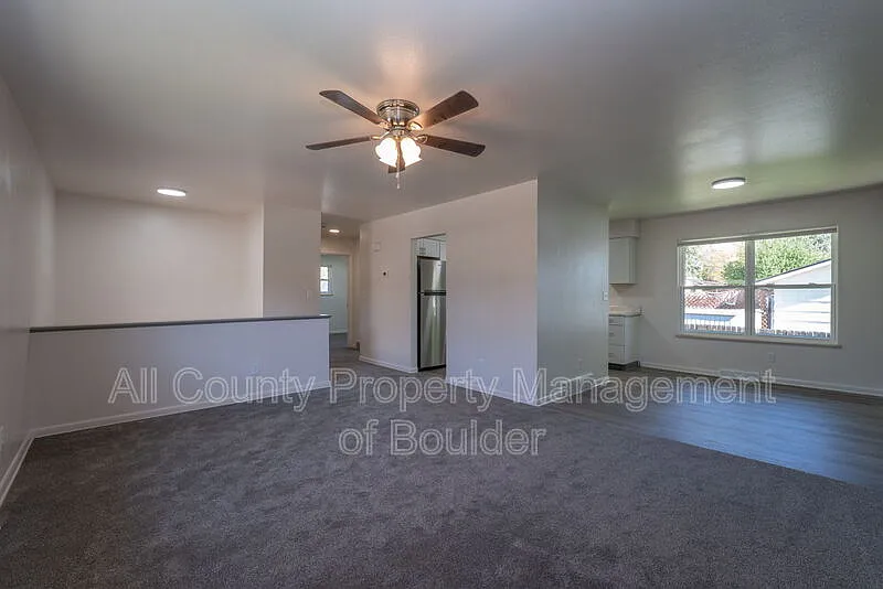3 bed, 2.0 bath, 1850 sqft, $2,500 — Photo 4