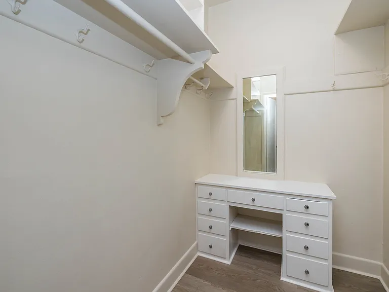 226 Athol — Photo 24