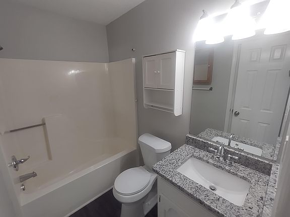 3rd image of 113 Ashmore Dr