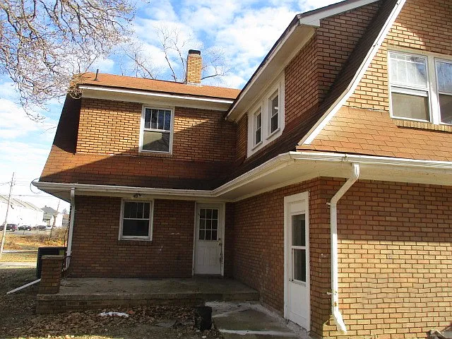 4 bed, 3577 sqft, $1,150 — Photo 2