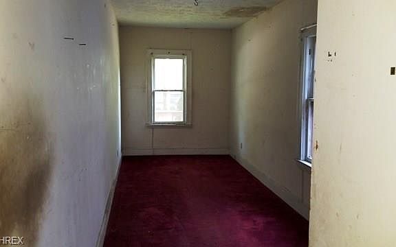 3rd image of 9806 Sophia Ave