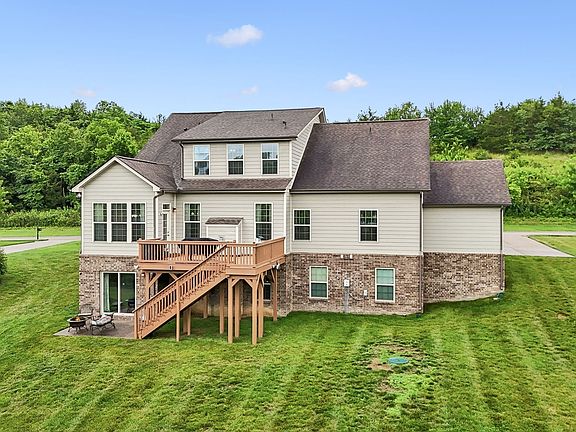 3rd image of 7016 Crimson Leaf Ln