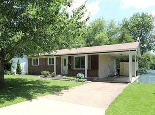 334 Fairview Ct, Ballwin, MO 63021