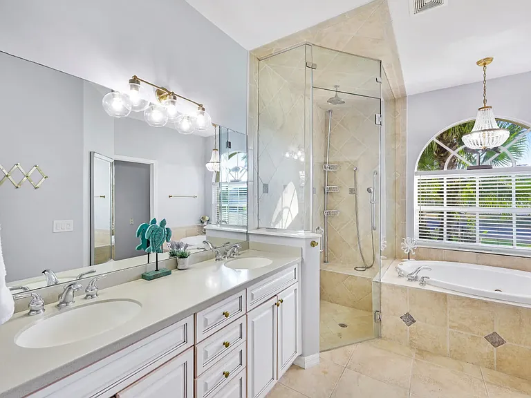 2047 Terrazzo Ln — Photo 3