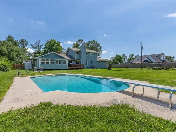 1301 W Laurel Ave, Rogers, AR 72758