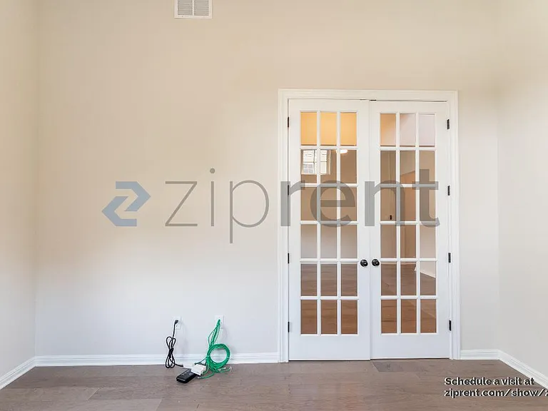 7601 Paruline Dr — Photo 20