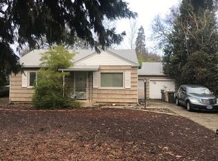 678 Sunset Way, Grants Pass, OR 97527