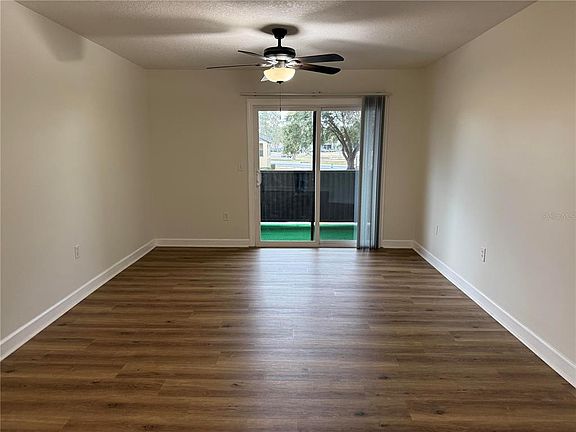 3rd image of 940 Lake Destiny Rd Unit H