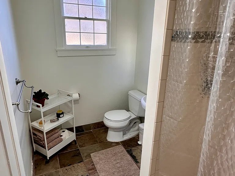 1150 Empire Ave #42 — Photo 9