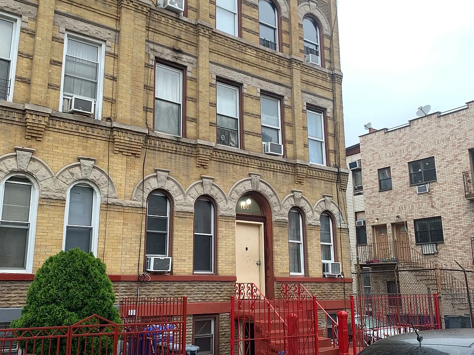 2nd image of 1007 Decatur St APT 1
