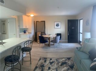 4906 Victoria Dr APT 303, Cape Coral, FL 33904
