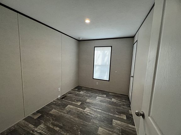 3rd image of 607 W Elm Ave #171