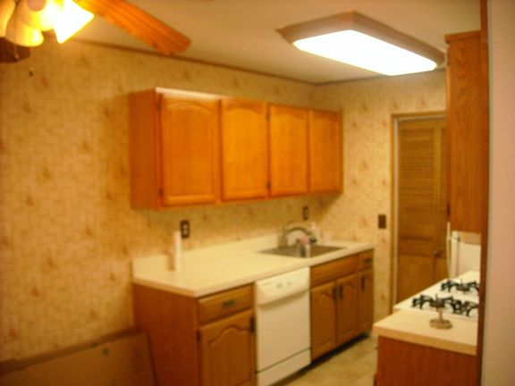 2nd image of 8 Pierpont Pl