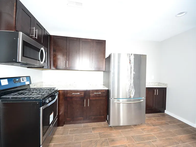 3324 S Halsted St #3 — Photo 10
