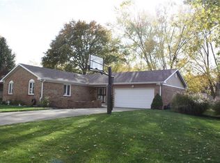 8626 Royal Meadow Dr, Indianapolis, IN 46217