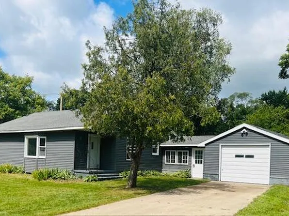 295 Hawley St, Hesperia, MI 49421