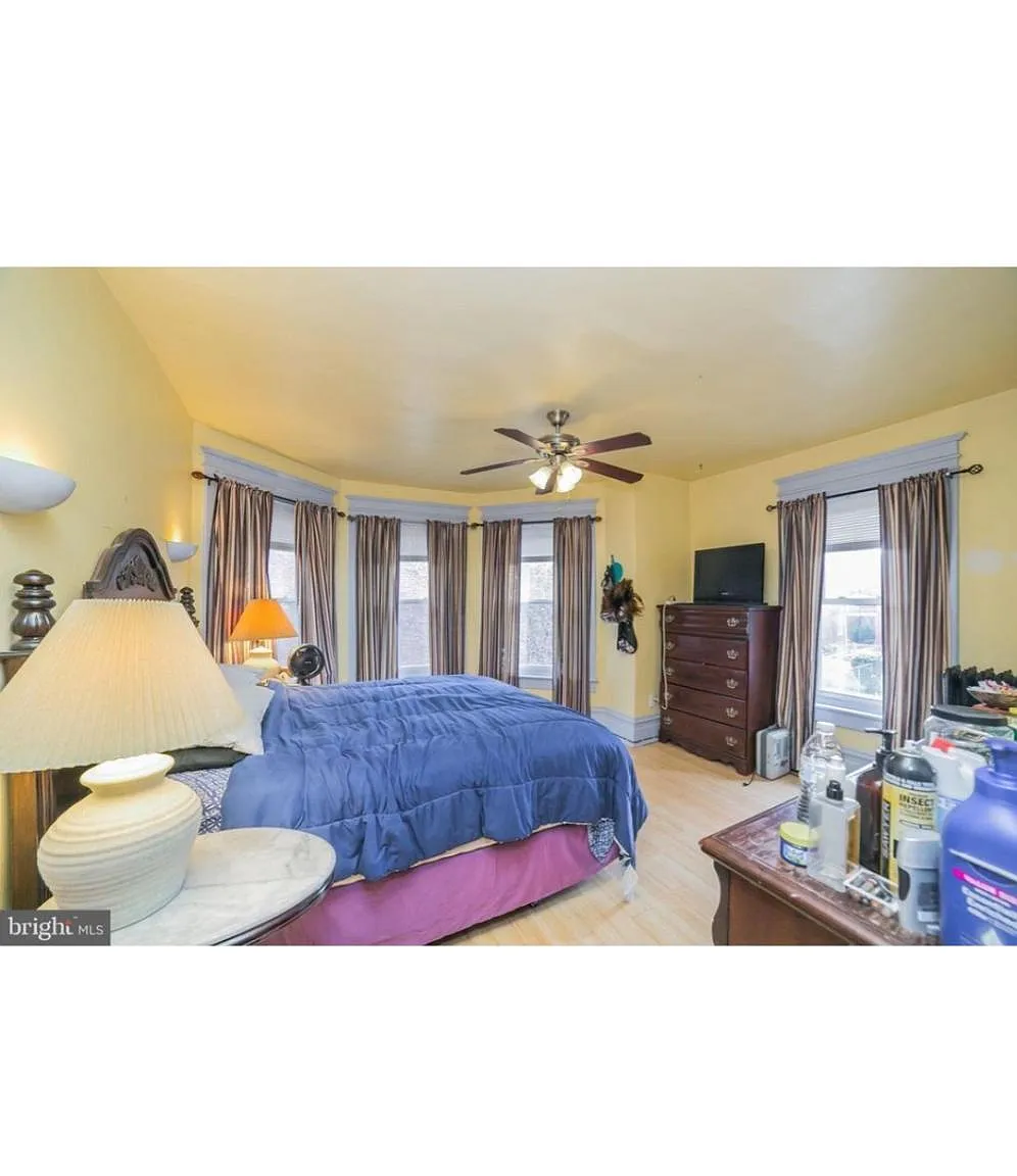 313 N Evans St — Photo 1