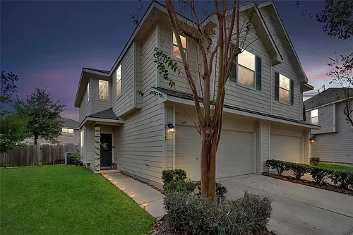 25247 Bentley Glen Ln Photo 1