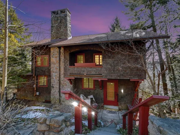 59 Swiftwater Rd, Pocono Manor, PA 18349