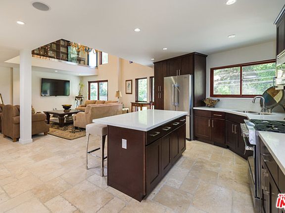 5th image of 1510 N Beverly Glen Blvd