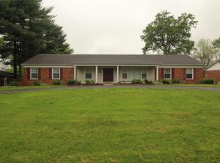 665 N Mosley Rd, Saint Louis, MO 63141