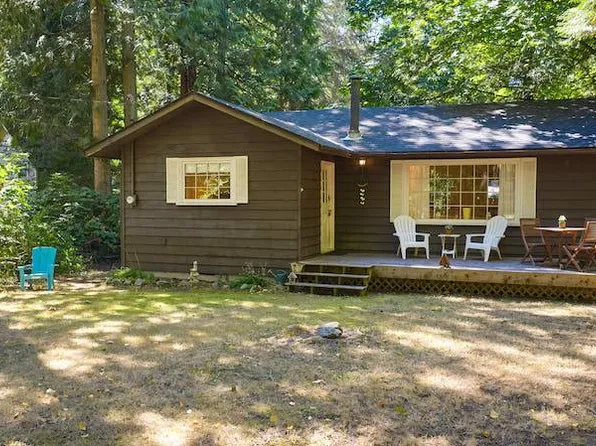 1854 Washington Dr, Pt Roberts, WA 98281